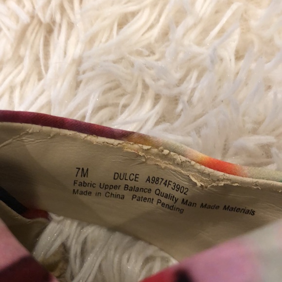 Naturalizer N5 Comfort heel. Colorful floral print. Size 7. - Picture 9 of 9